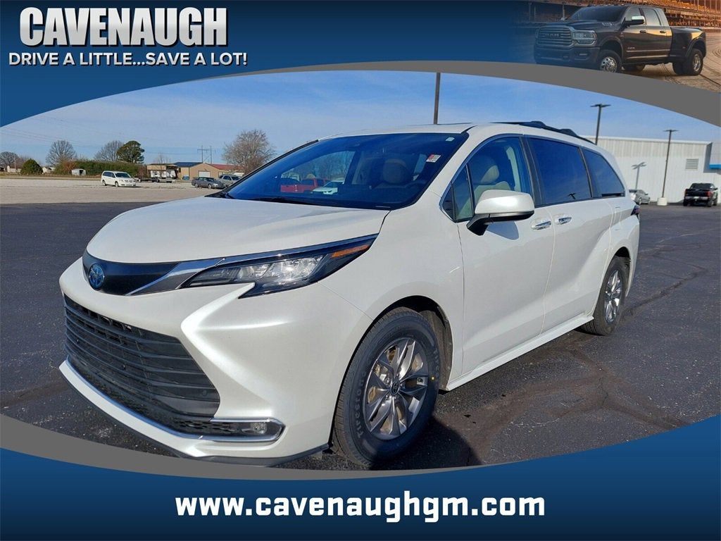 2023 Toyota Sienna XLE