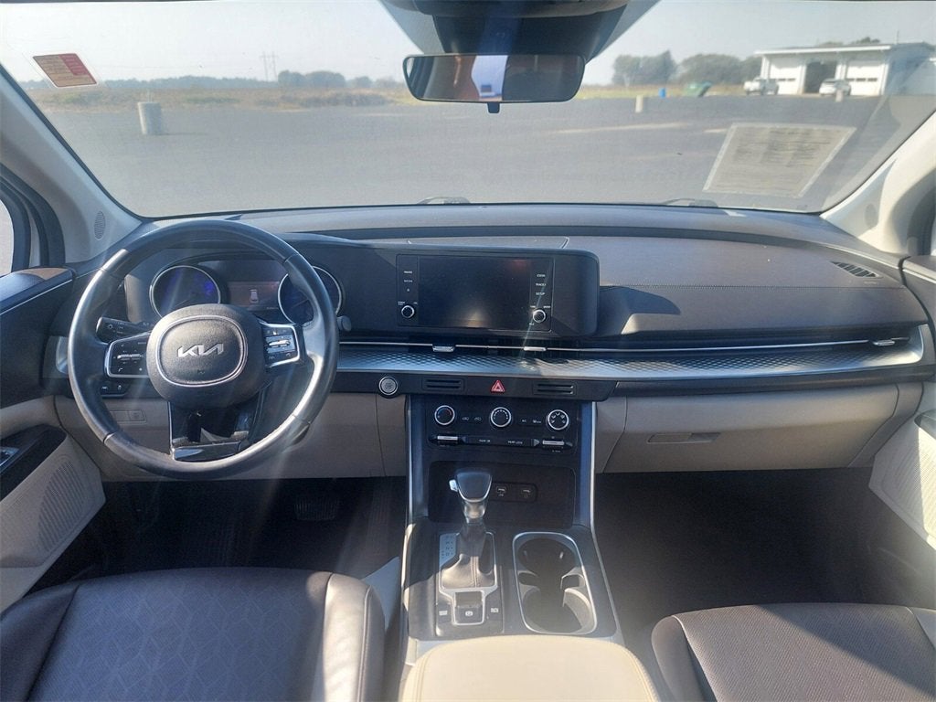 2024 Kia Carnival LX