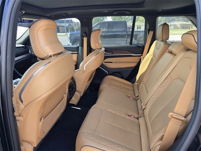 2023 Jeep Grand Cherokee Summit