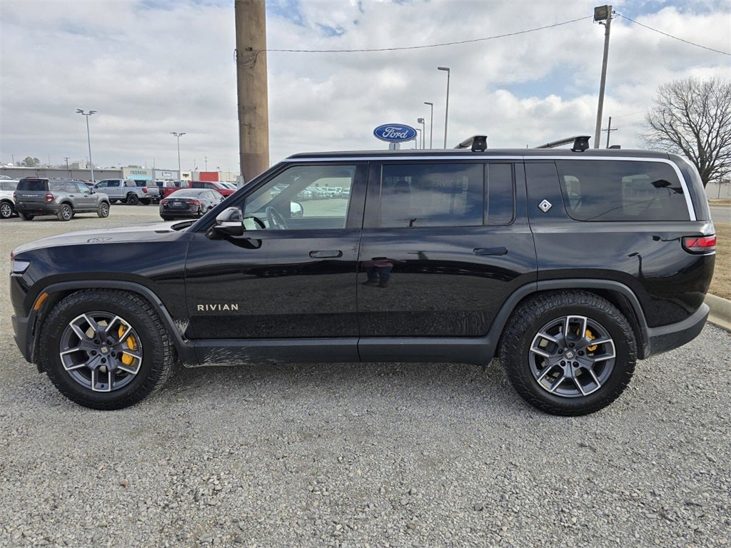 2023 Rivian R1S Adventure