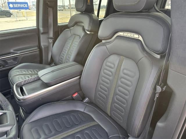 2023 Rivian R1S Adventure