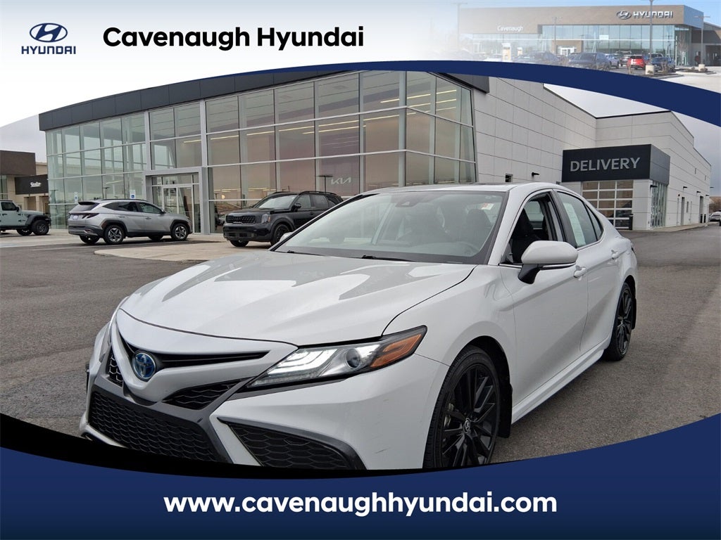 2024 Toyota Camry Hybrid XSE