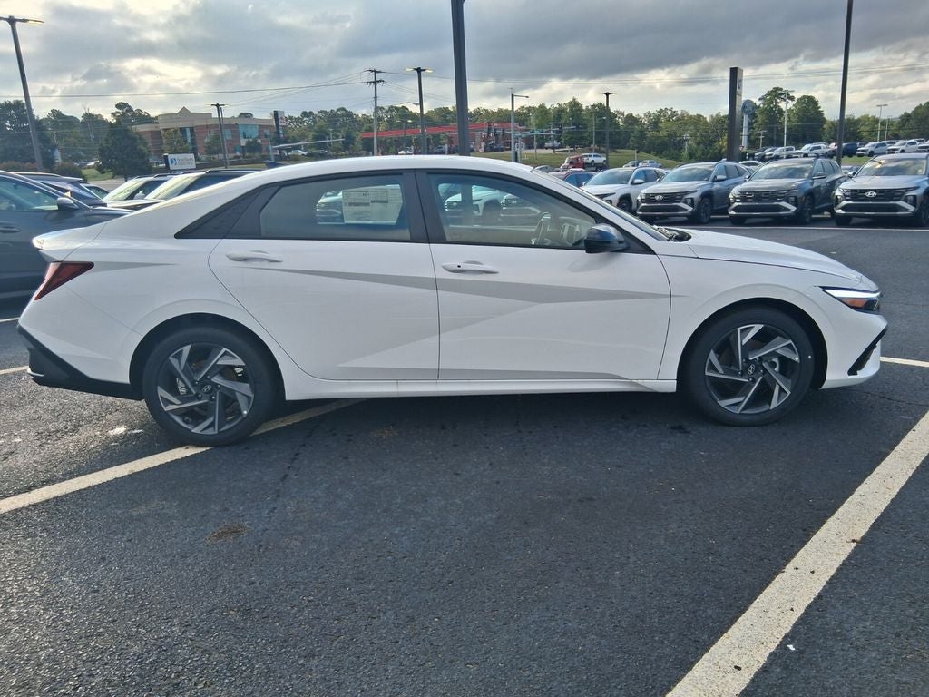 2025 Hyundai Elantra Hybrid SEL Sport